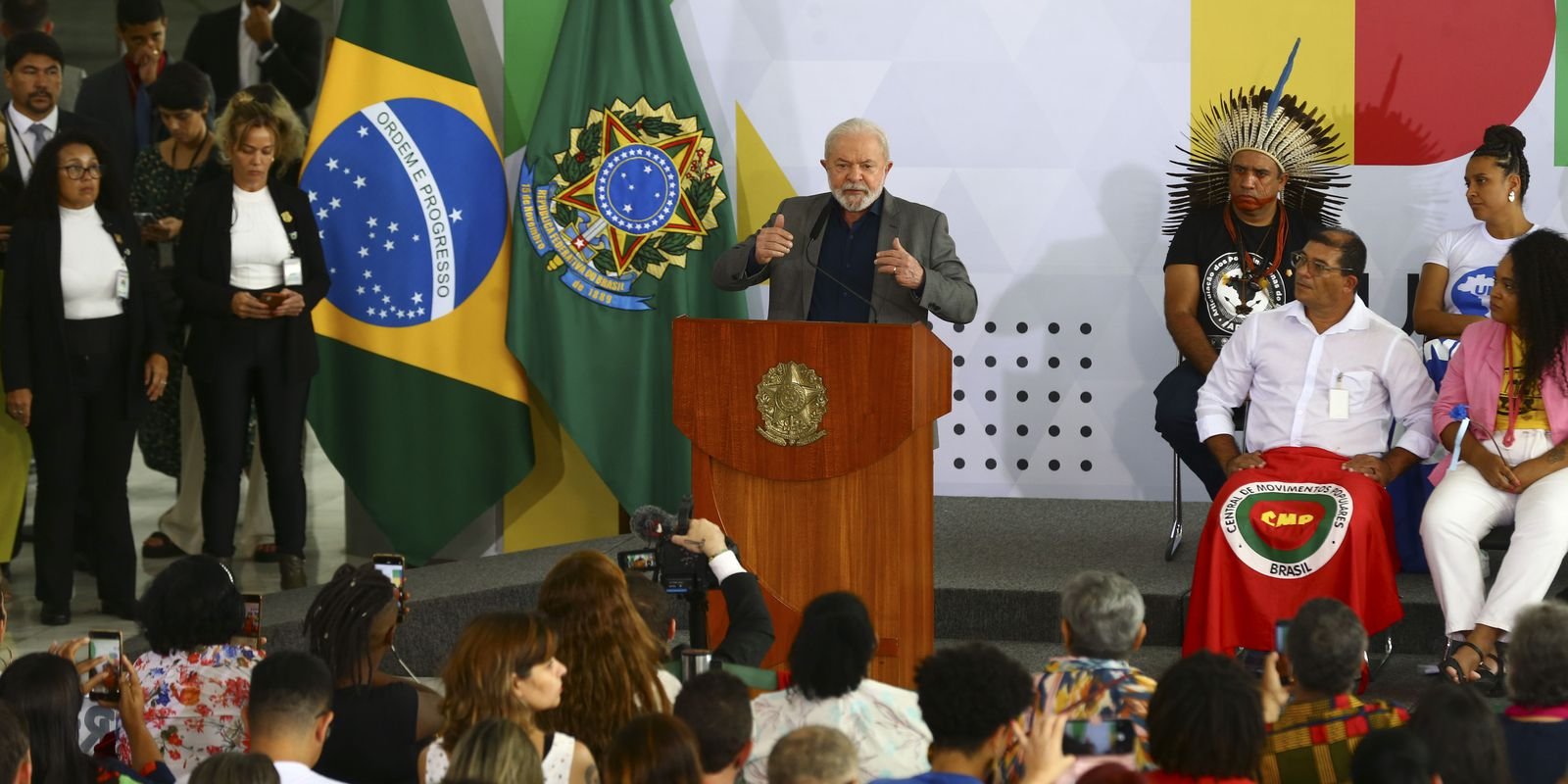presidente-assina-decreto-que-cria-o-conselho-de-participacao-social