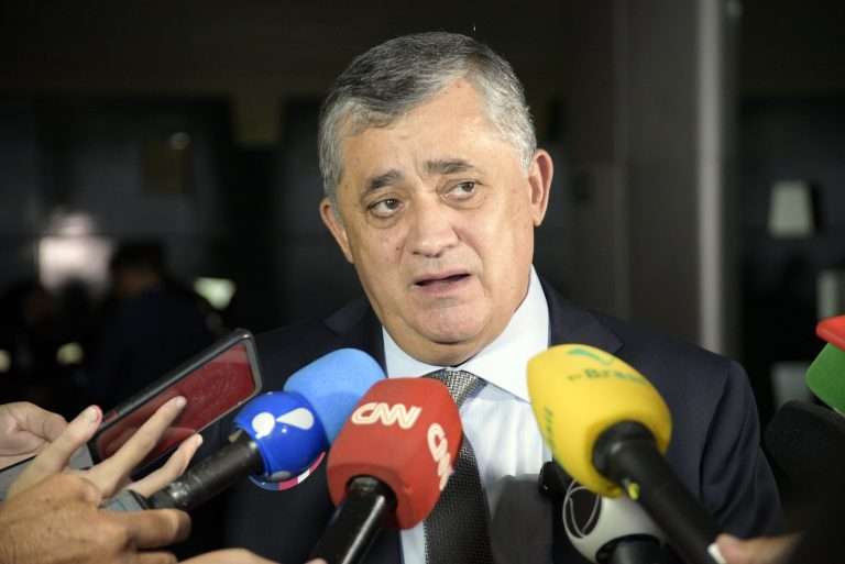 reforma-tributaria-deve-ser-encaminhada-ate-abril,-diz-lider-do-governo