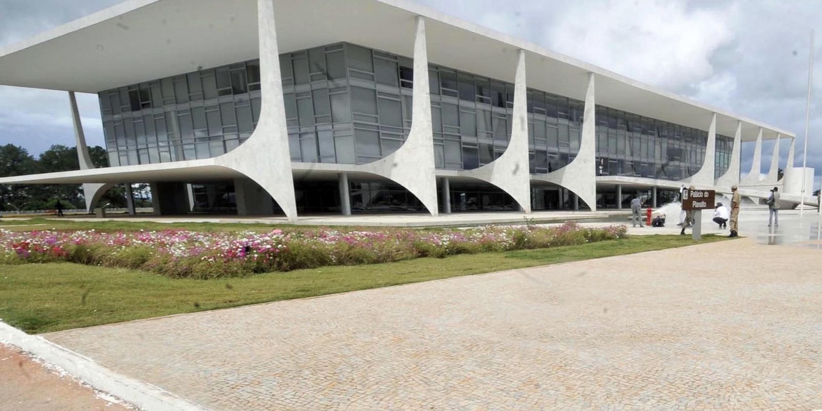 tesouro-pretende-parcelar-compensacao-do-icms,-dizem-governadores