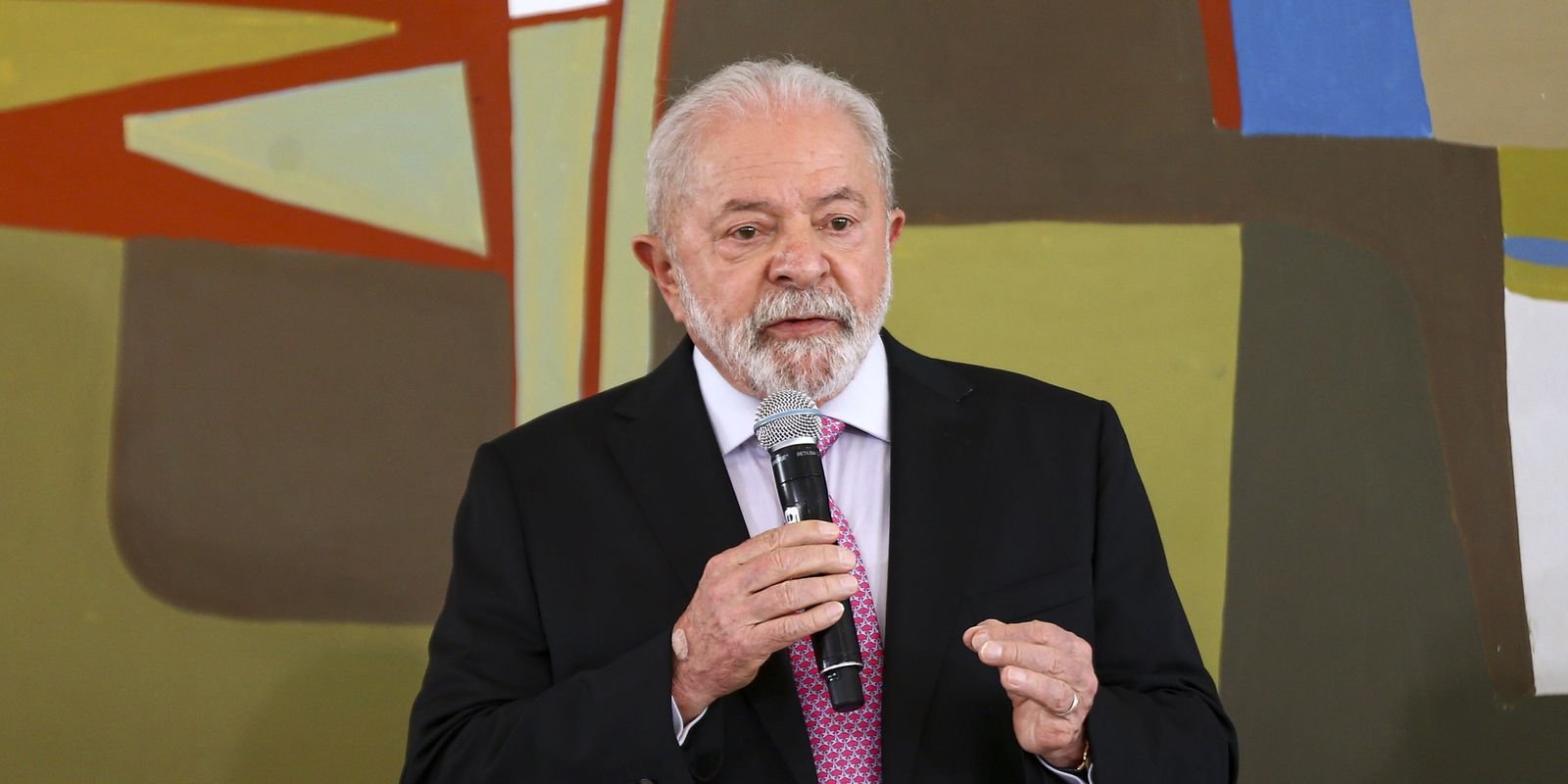 lula-diz-que-democracia-e-o-patrimonio-mais-precioso-da-populacao
