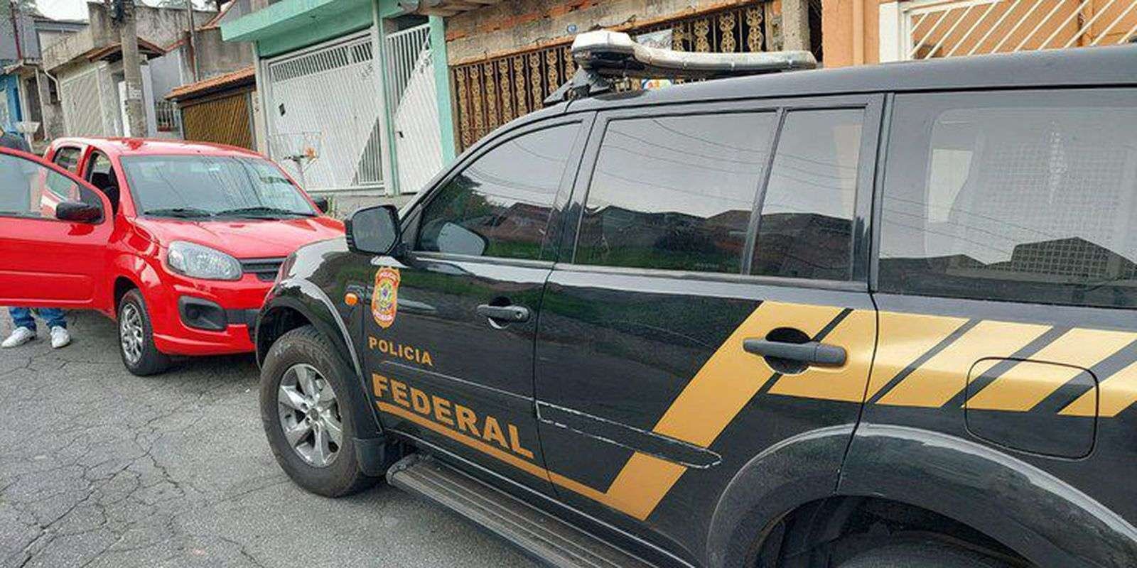pf-busca-lideres-de-quadrilha-que-registrava-falsos-médicos