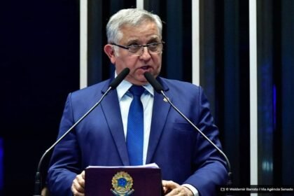 izalci-diz-que-ha-‘malabarismo-contabil’-no-calculo-das-despesas-previdenciarias
