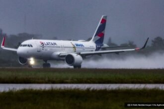 alagamento-em-pista-do-aeroporto-de-canoas-nao-atrapalha-voos