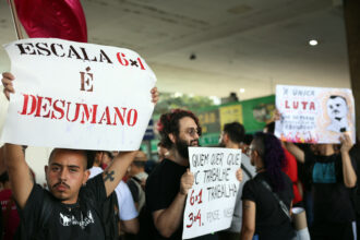 Oito em cada 10 brasileiros de até 40 anos defendem fim da escala 6x1