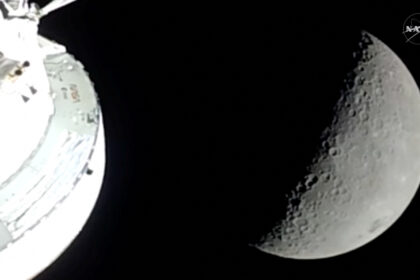 Artemis 2 quebra recorde espacial e alcança o lado oculto da Lua