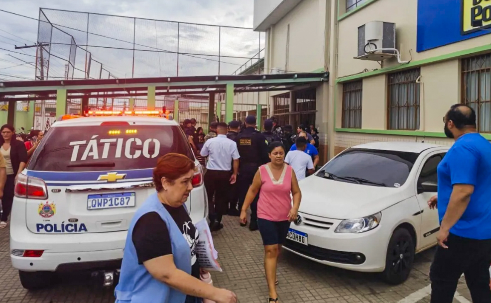 Adolescente de 13 anos atira em escola de Rio Branco e deixa dois mortos