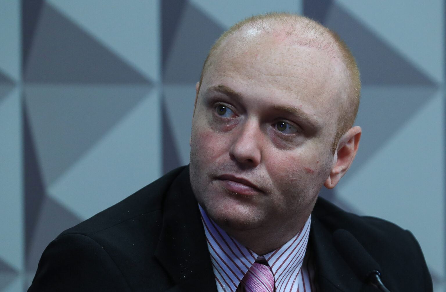 Alexandre de Moraes autoriza progressão de regime para o hacker Walter Delgatti