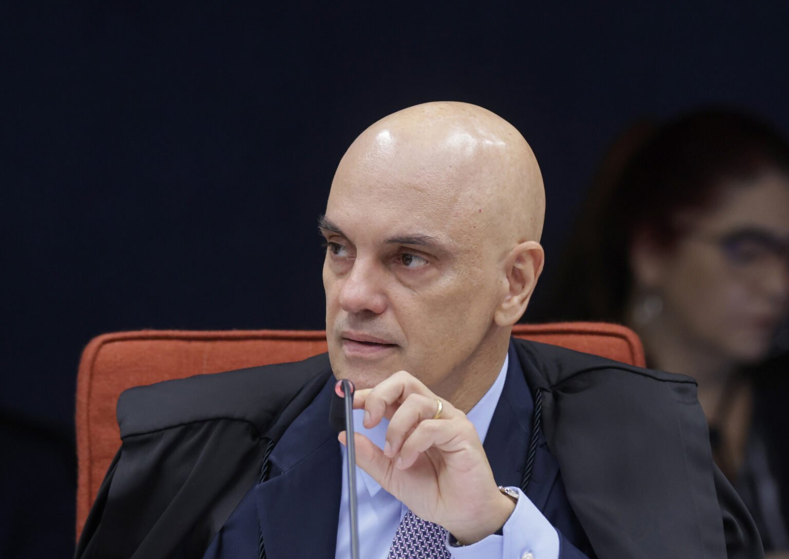 Alexandre de Moraes solicita posicionamento de poderes sobre Lei da Dosimetria