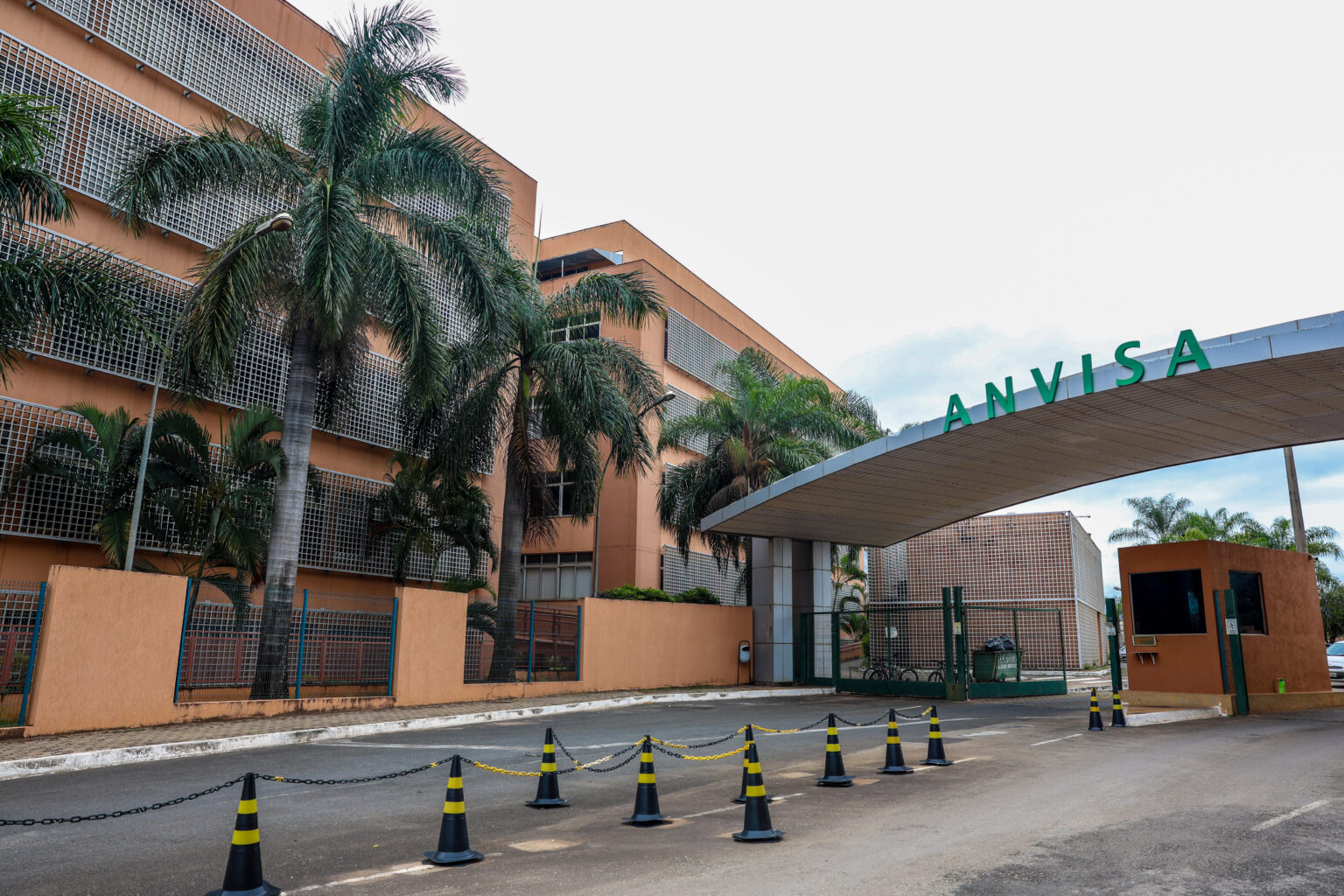 Anvisa ordena recolhimento nacional de detergentes e sabões da marca Ypê