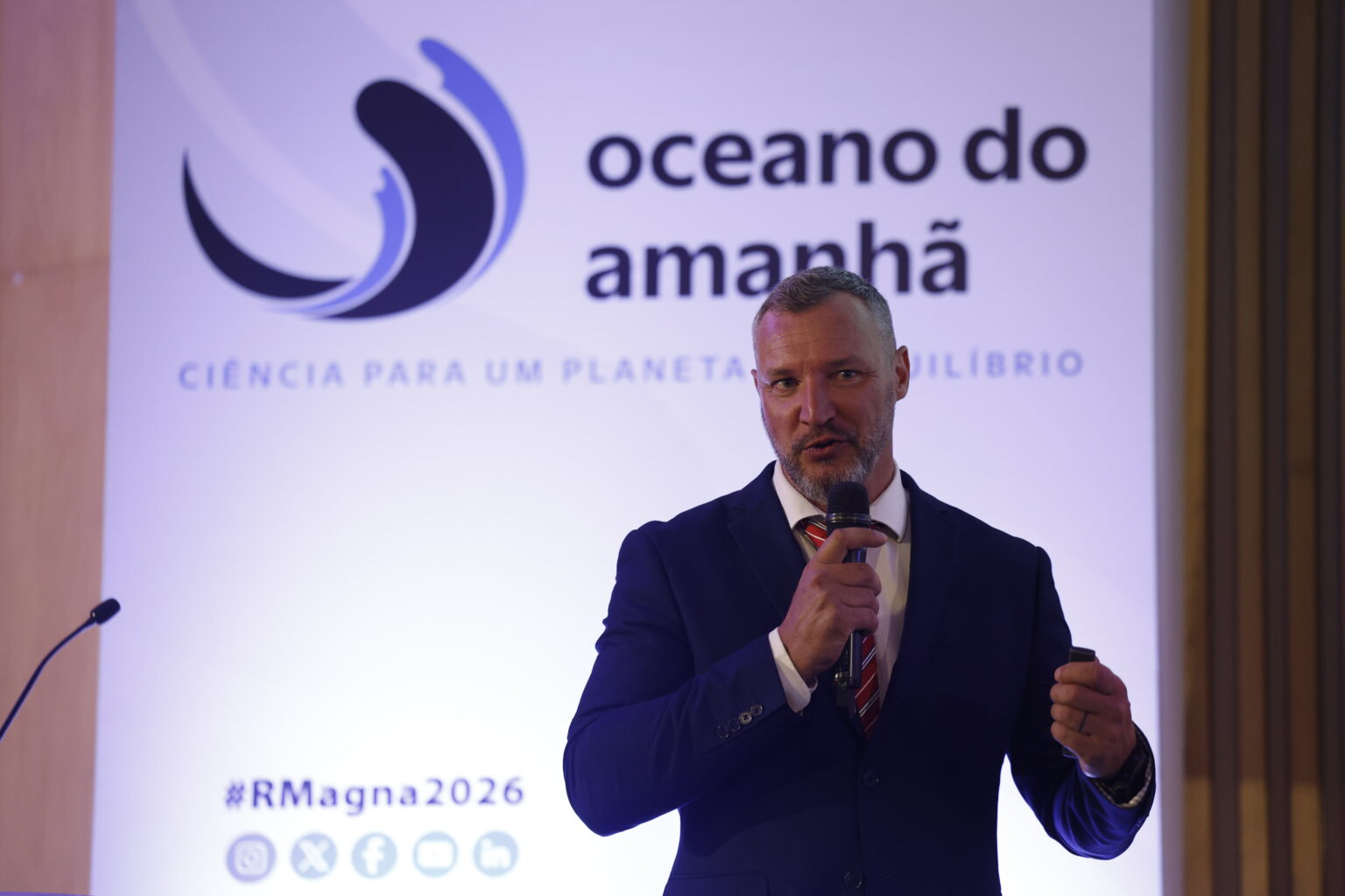 Aquecimento global acelera contaminação de oceanos por mercúrio tóxico
