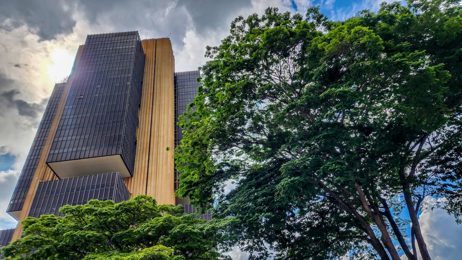 Banco Central descarta risco sistêmico após liquidação do Banco Master