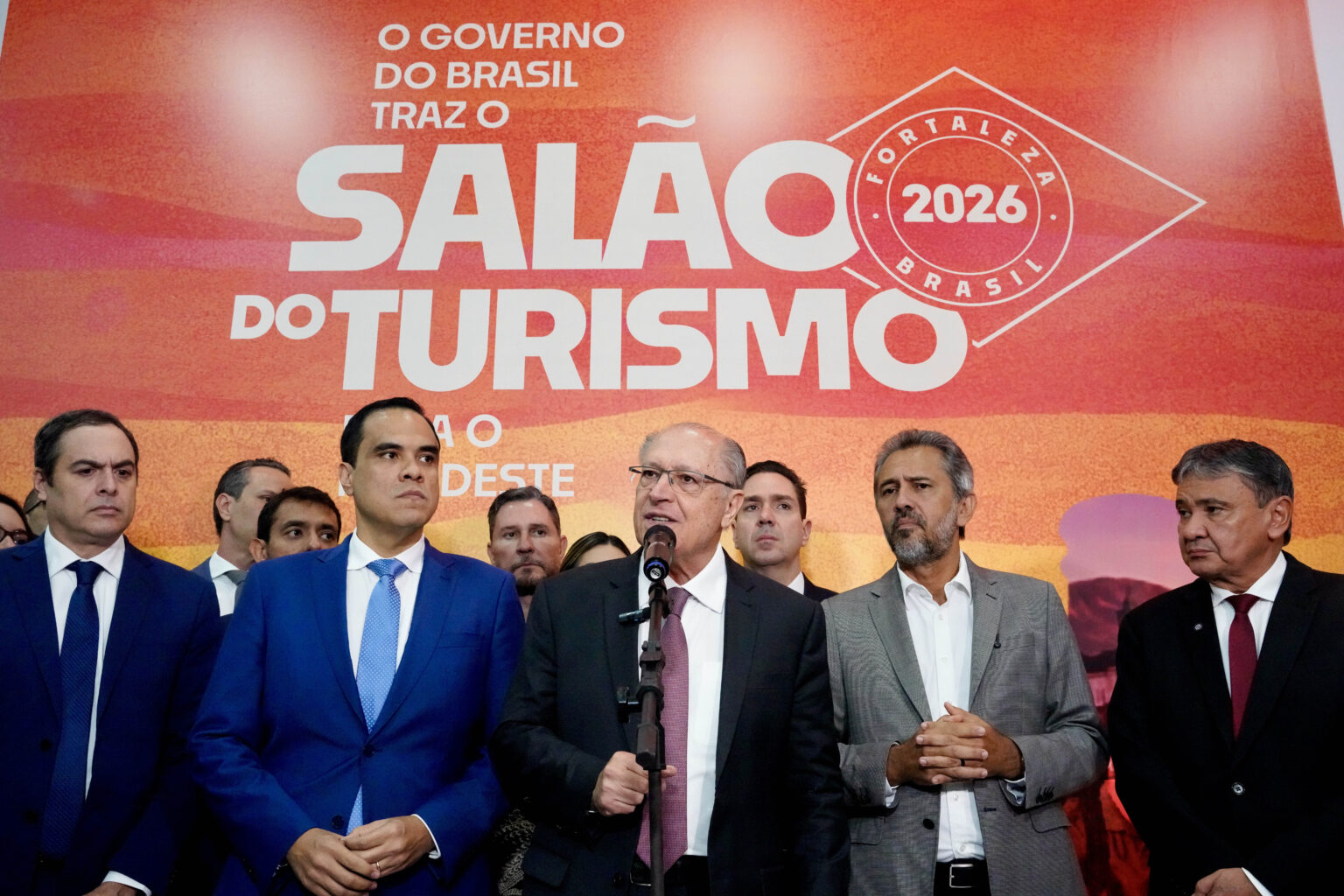Brasil libera entrada de turistas chineses sem visto a partir de maio