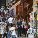 Comércio paulista projeta alta de 3% nas vendas para o Dia das Mães em 2025