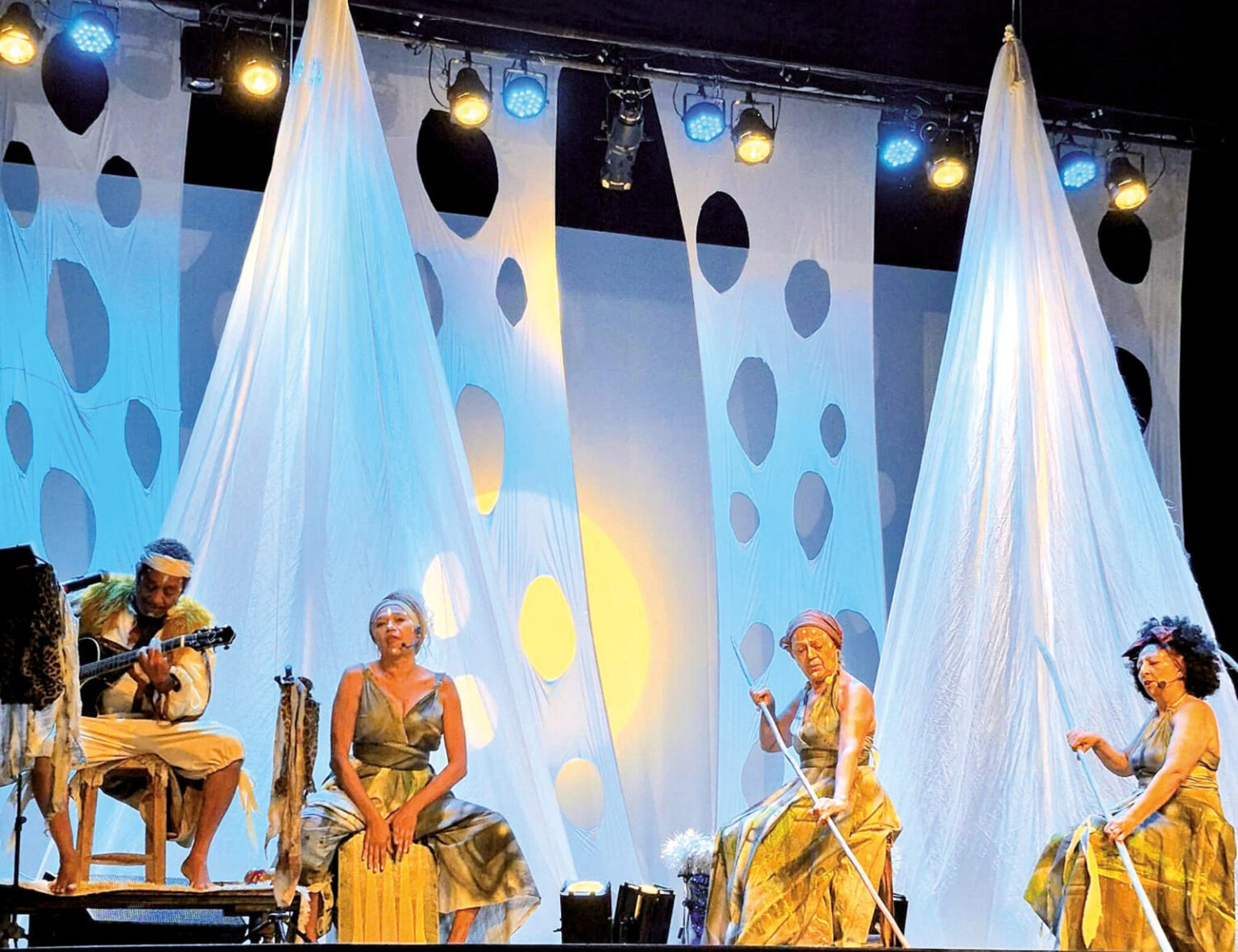 Espetáculo navio negreiro ocupa o palco do teatro alberto maranhão nesta terça-feira