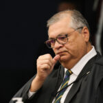 Flávio Dino questiona eficiência de órgãos reguladores contra crimes financeiros