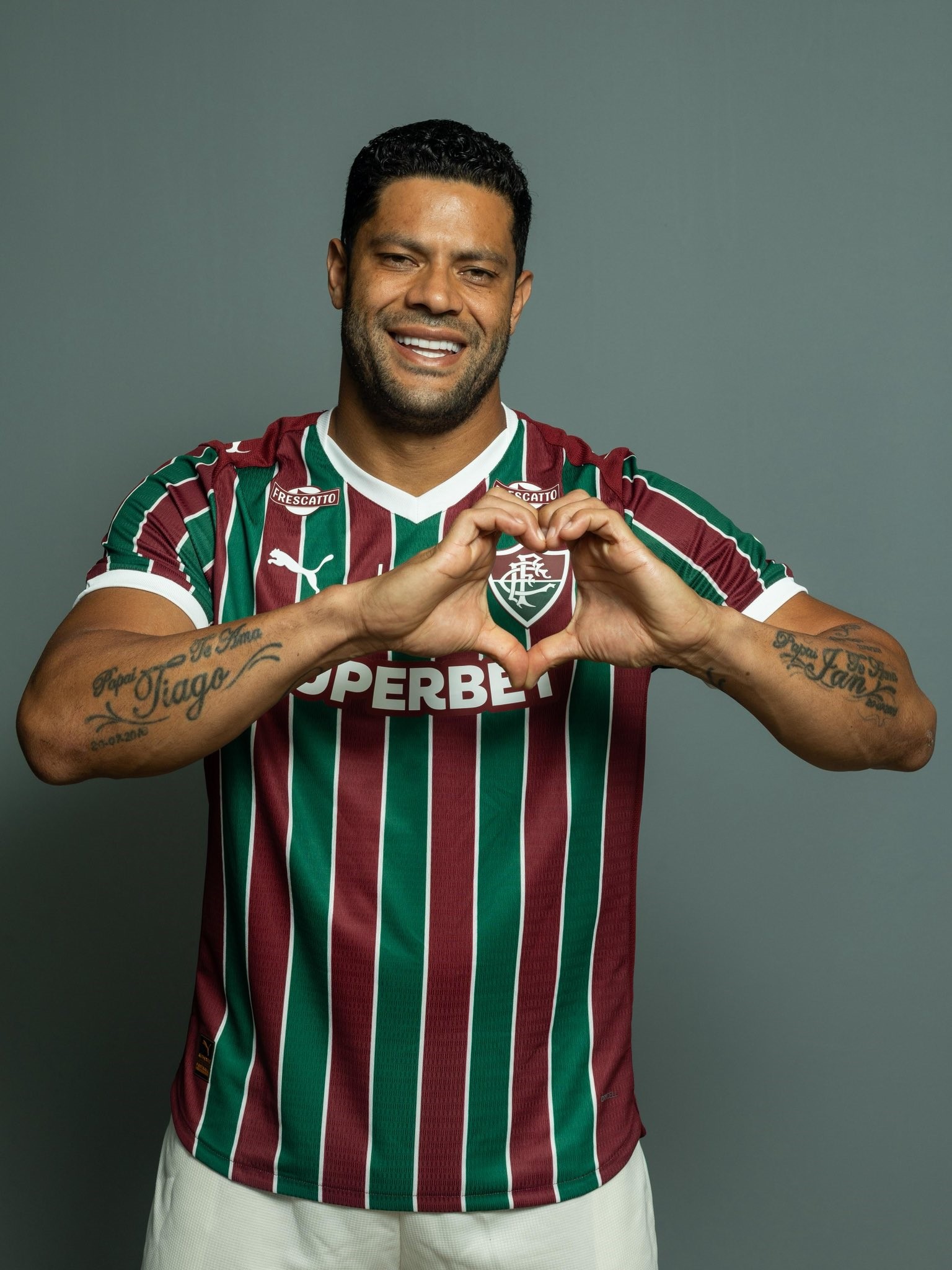Fluminense oficializa contratação do atacante Hulk até o fim de 2027