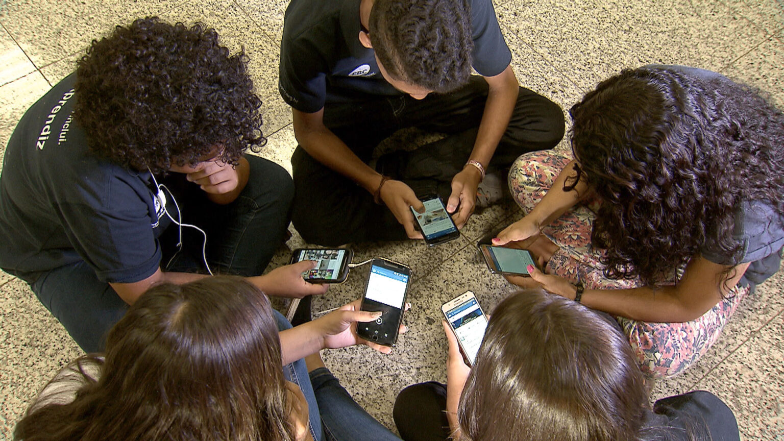 Governo federal eleva classificação indicativa do YouTube no Brasil para 16 anos