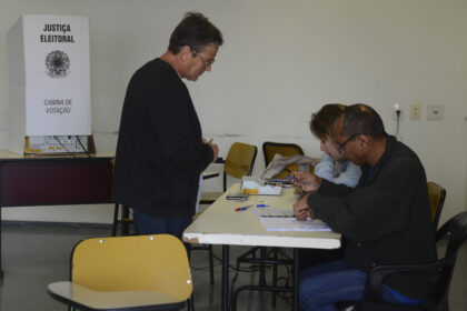 Justiça Eleitoral abre inscrições para mesários voluntários nas eleições de 2026