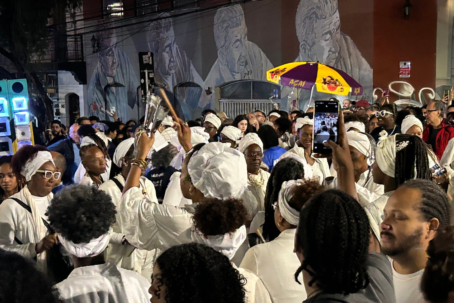 Lavagem da Escadaria do Bixiga reafirma legado e resistência da cultura negra em São Paulo