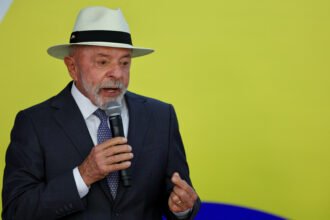 Lula celebra o Dia das Mães e recorda lições de resiliência de Dona Lindu