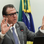 Ministro do Trabalho defende fim da escala 6x1 e aponta ganho de produtividade