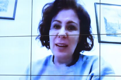 Moraes pressiona governo para acelerar extradição de Carla Zambelli