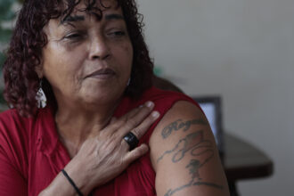 Movimento Mães de Maio busca justiça duas décadas após os Crimes de Maio em São Paulo