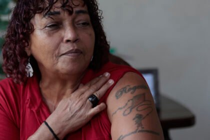 Movimento Mães de Maio busca justiça duas décadas após os Crimes de Maio em São Paulo
