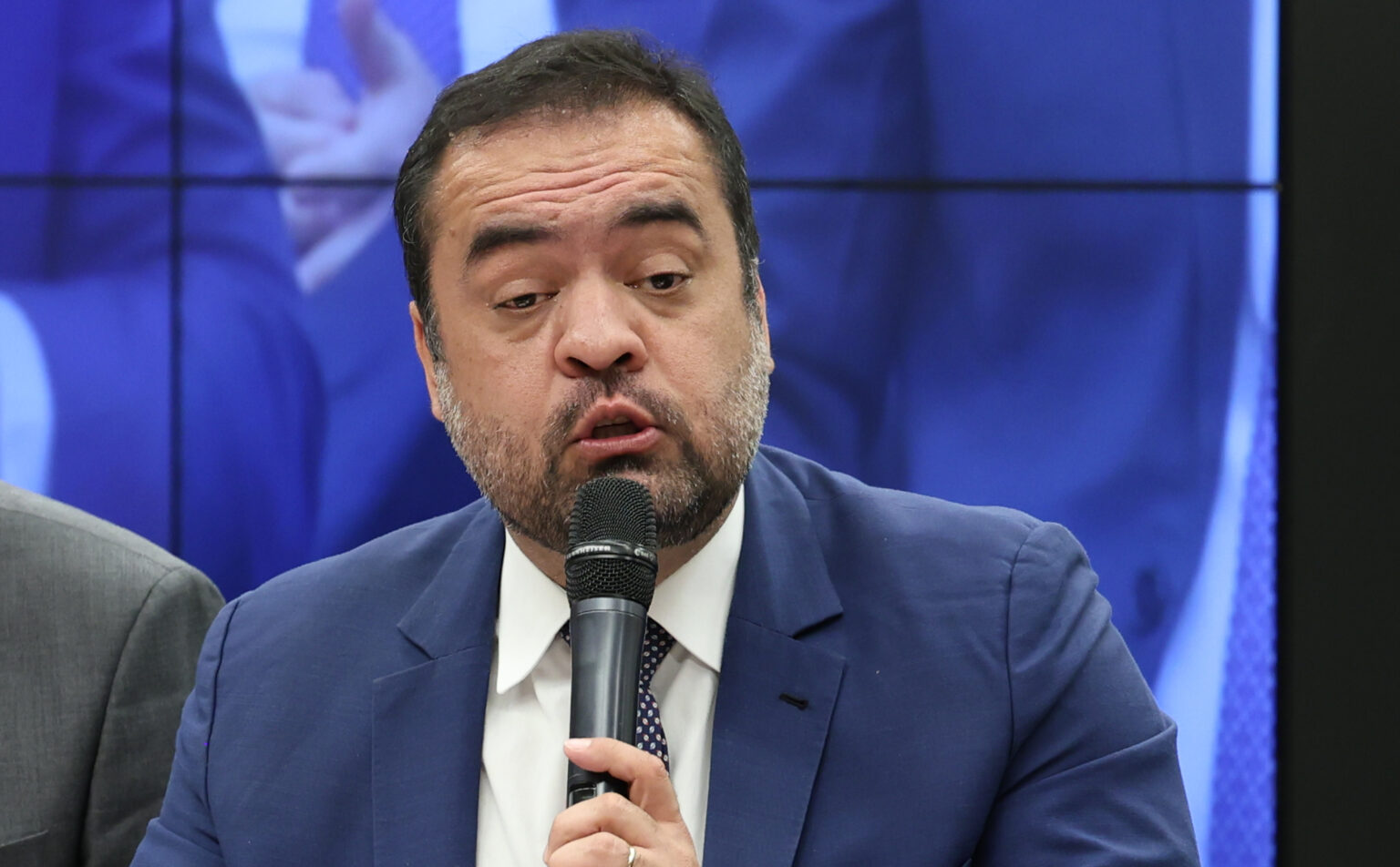 Polícia Federal investiga suspeitas de favorecimento à Refinaria de Manguinhos