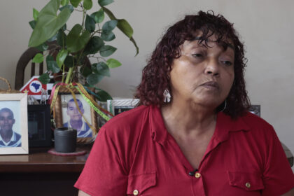 Vinte anos após os Crimes de Maio, mães de vítimas ainda buscam por justiça