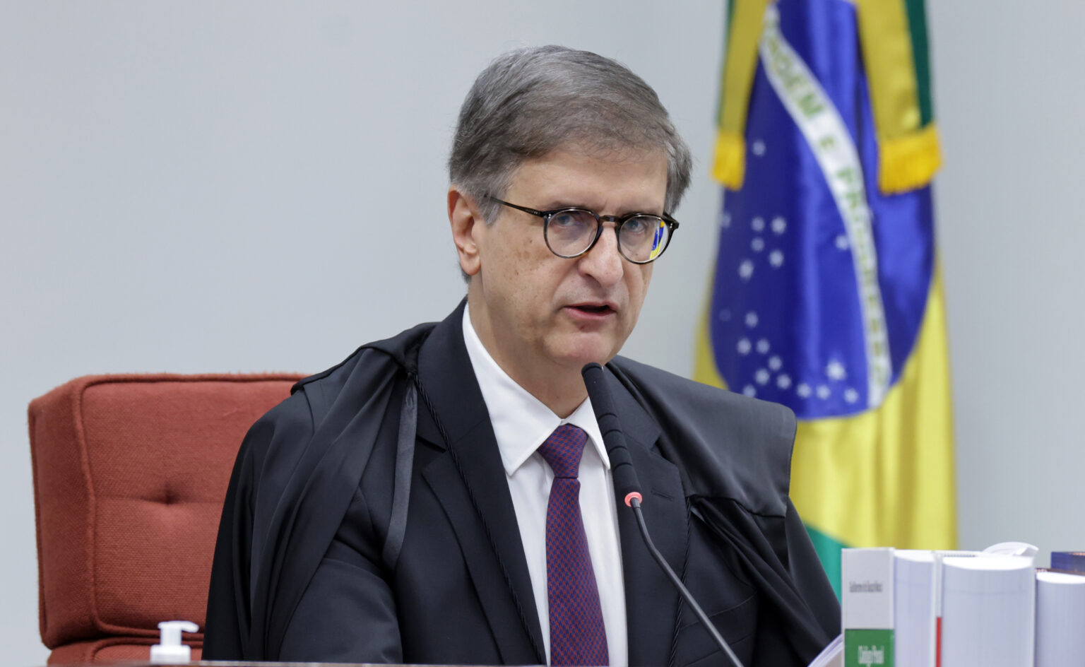Bolsonaro sofre revés na PGR contra tentativa de anular pena de 27 anos de prisão