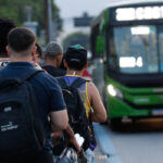 Brasil atinge mínima histórica no desemprego com marca de 5,6% em maio