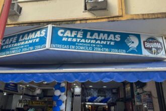 Café Lamas tem cozinha atingida por chamas e mobiliza bombeiros na Zona Sul do Rio