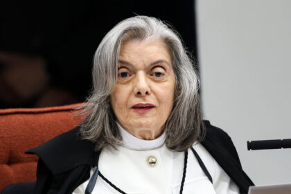 Cármen Lúcia defende que a Justiça deve buscar a credibilidade e ignorar a popularidade