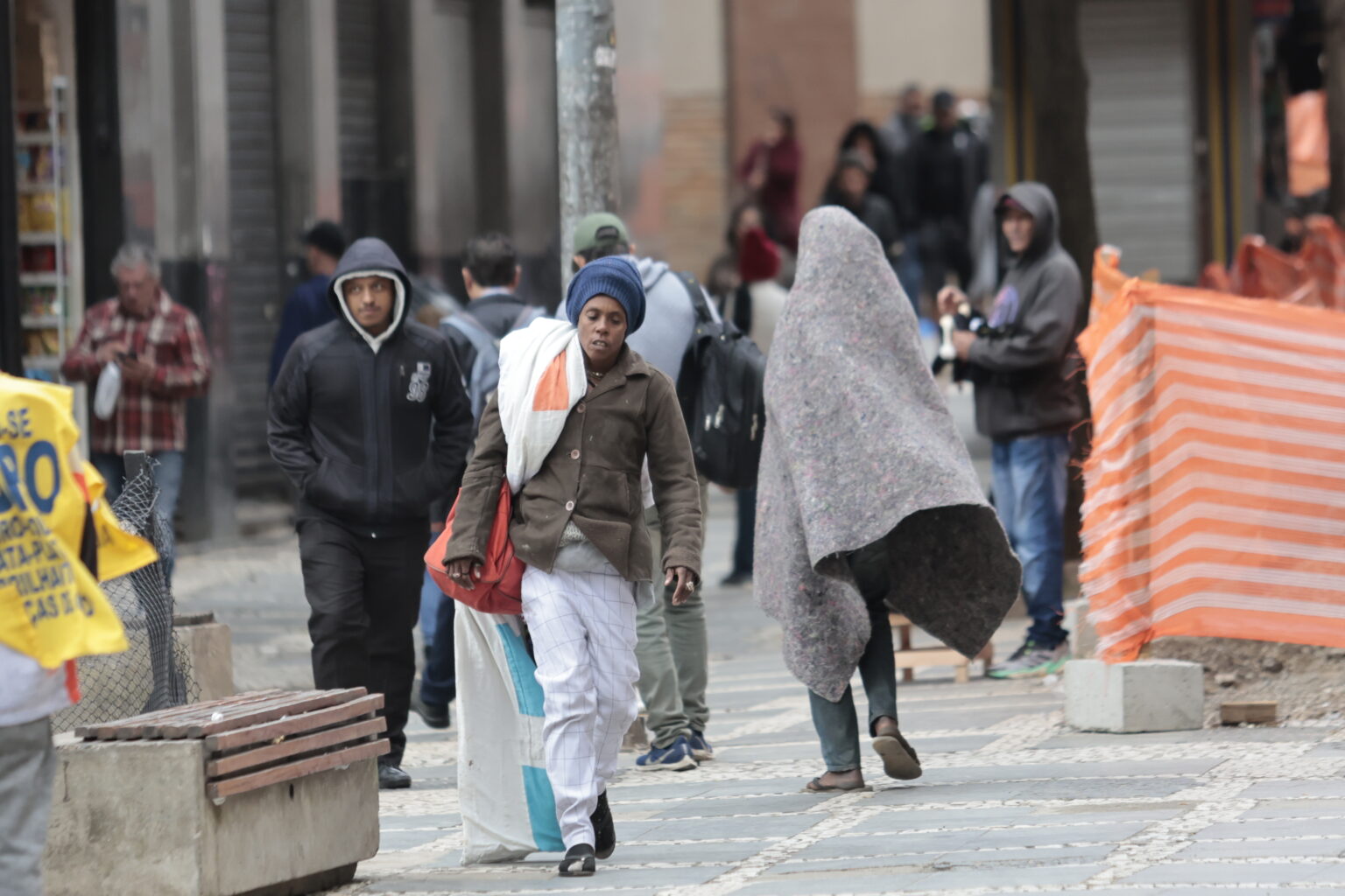 Frio derruba temperaturas no Sul e Sudeste com risco de geada nas áreas serranas