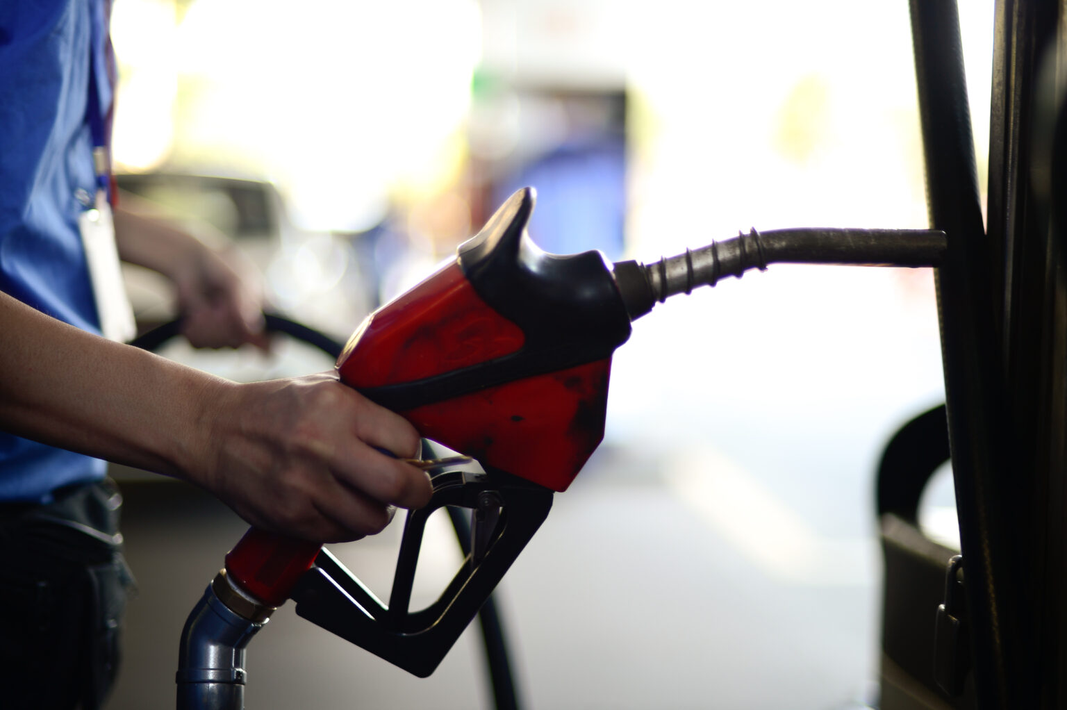 Governo federal concede subvenção de 1,12 real por litro de diesel para conter a alta no preço