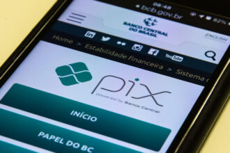PIX por aproximação permite consulta de saldo antes da finalização da compra