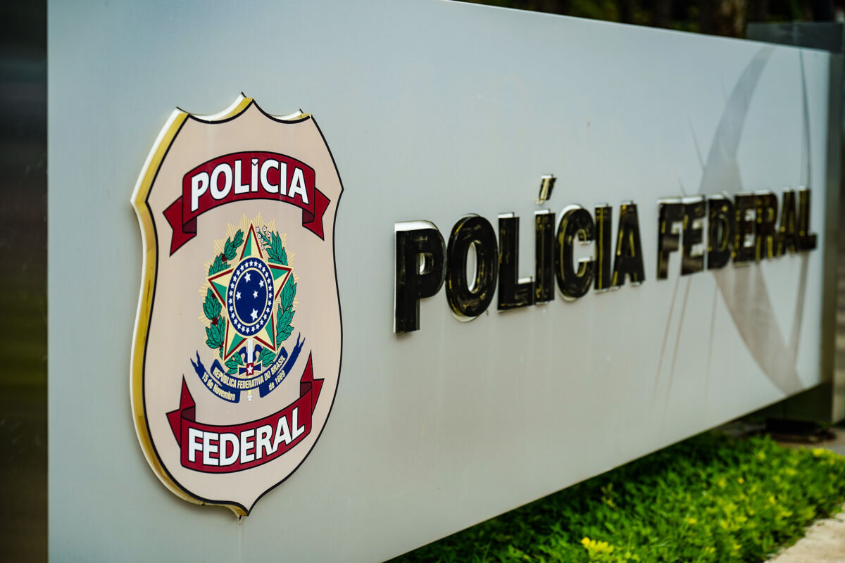 Polícia Federal mira quadrilha que usava aviões para traficar cocaína da Bolívia