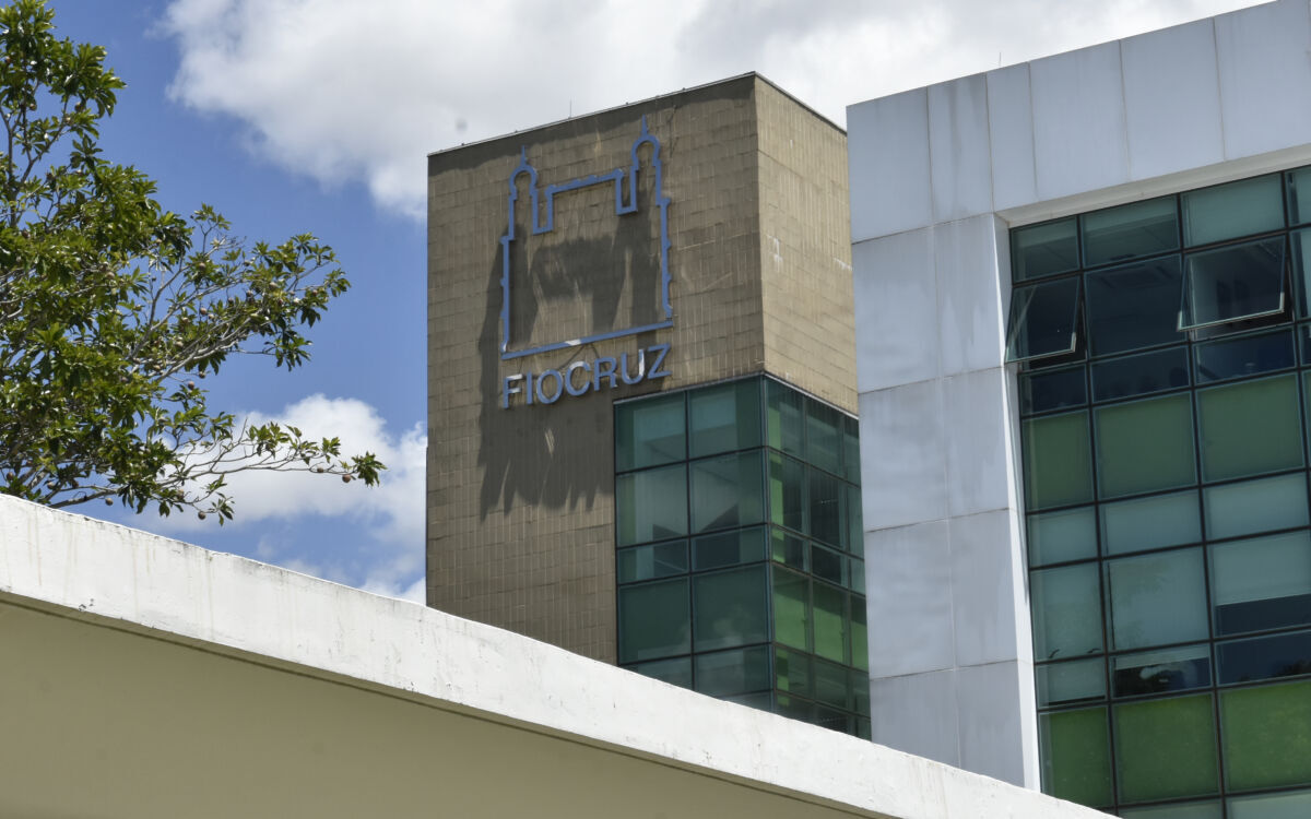 Acordo entre Fiocruz e MSD abre caminho para produção local de novo antirretroviral contra HIV