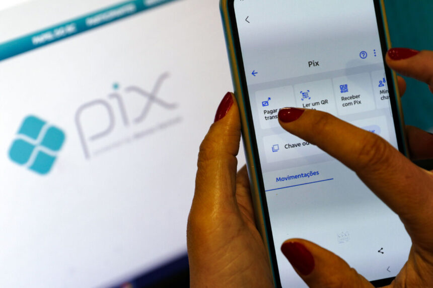 FMI valida sucesso do Pix no Brasil mas aponta risco na gestão do Banco Central