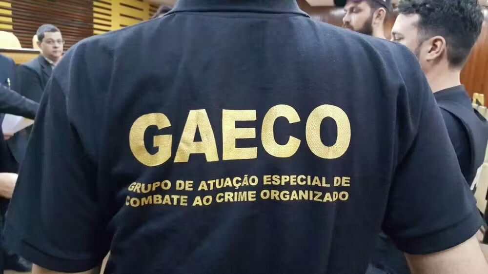 GAECO deflagra operação contra a rede financeira do PCC e esquemas de tribunais do crime