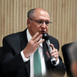 Governo prepara socorro a empresas brasileiras afetadas por novas tarifas dos EUA
