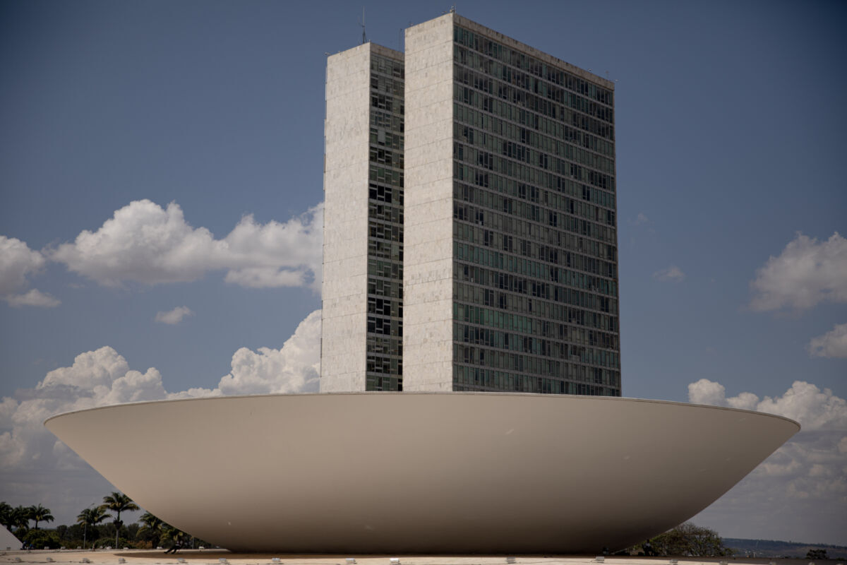 Hugo Motta instala comissão especial para debater redução da maioridade penal para 16 anos
