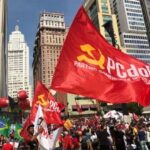 PCdoB formaliza aliança com Lula na disputa pelo Palácio do Planalto