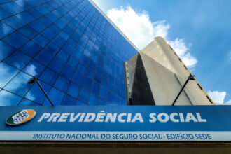 PF indicia 48 suspeitos em esquema bilionário de descontos indevidos no INSS