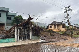 Rio Grande do Sul entra em alerta máximo para tempestades severas e risco de novas inundações