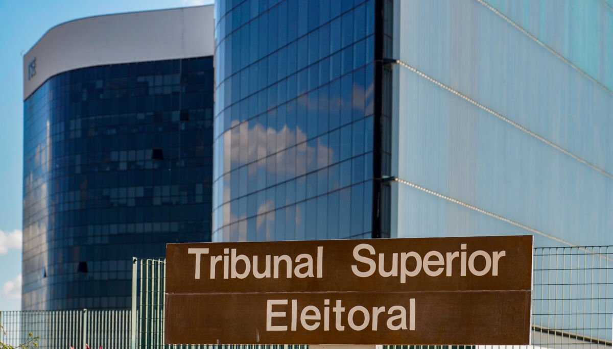 TSE firma parceria com plataformas digitais para conter desinformação nas eleições de 2026