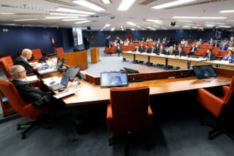 Alexandre de Moraes questiona eficácia do endurecimento penal contra facções criminosas