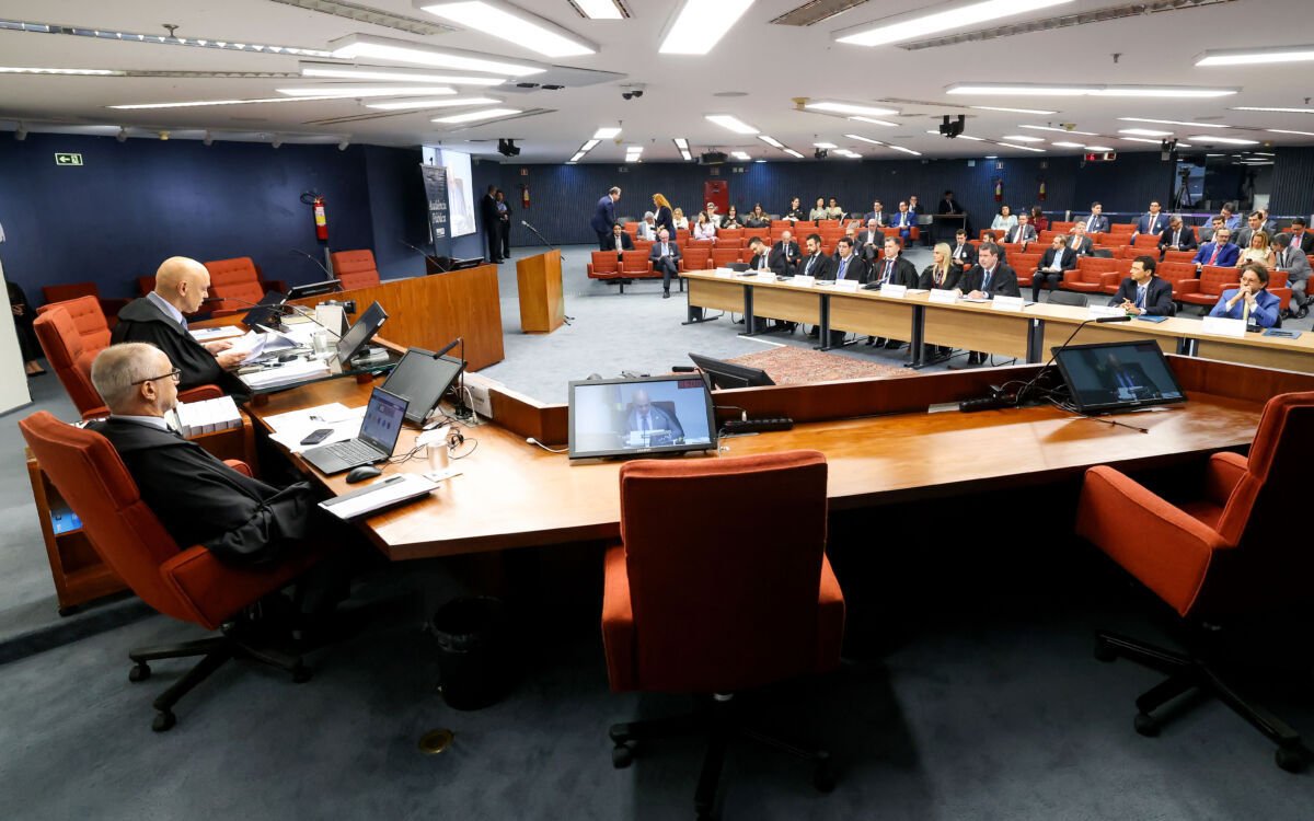 Alexandre de Moraes questiona eficácia do endurecimento penal contra facções criminosas