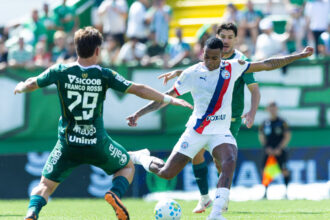 Bahia empata com a lanterna Chapecoense e deixará a zona da Libertadores